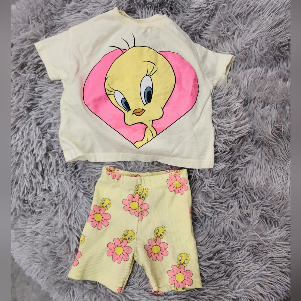 Toddler outfit size 18 months